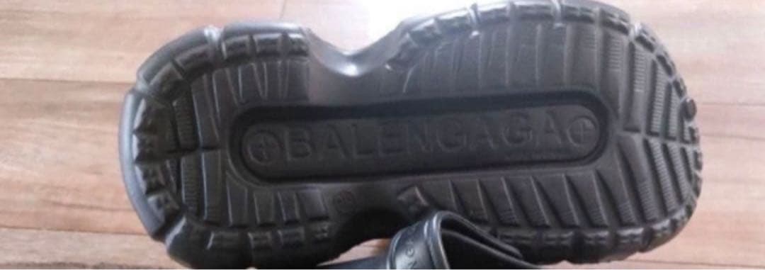 y2k　バレンシアガ　サンダル　クロックス