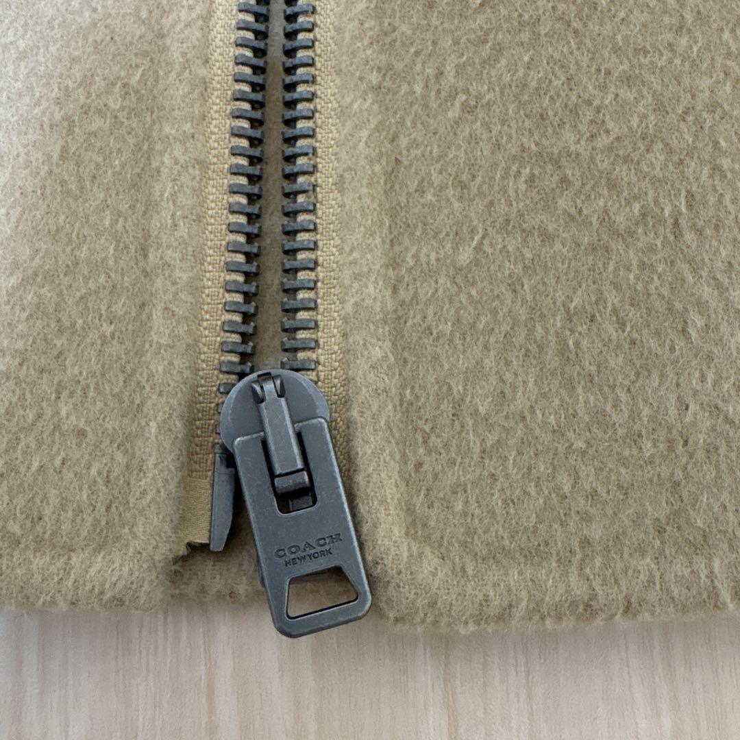 COACH フード付きベージュポンチョ