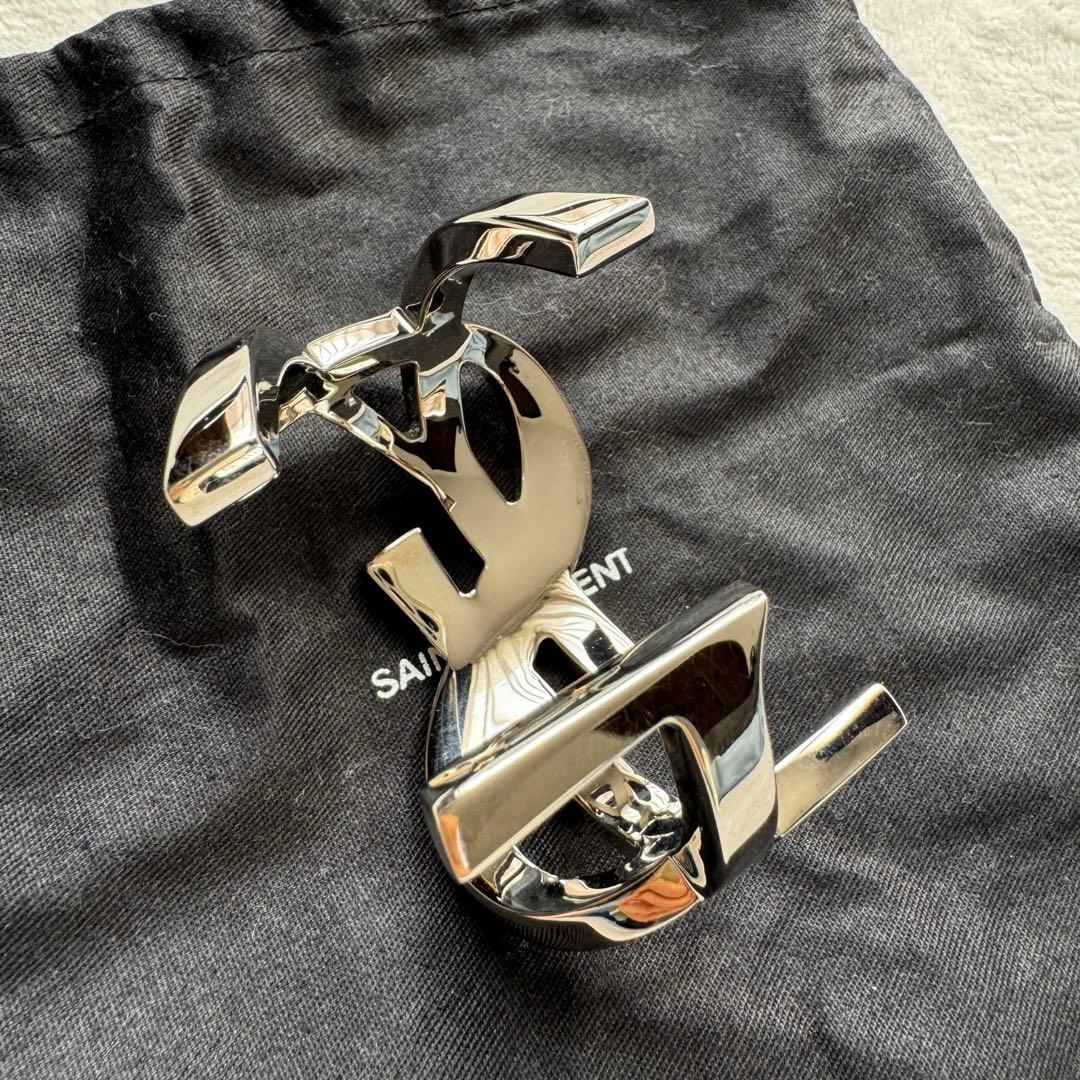 Saint Laurent カサンドラロゴ モチーフ バングル