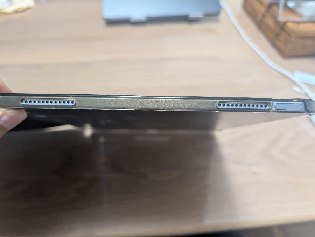 Apple iPad Air （M2） 13インチ 256GB　スペースグレー
