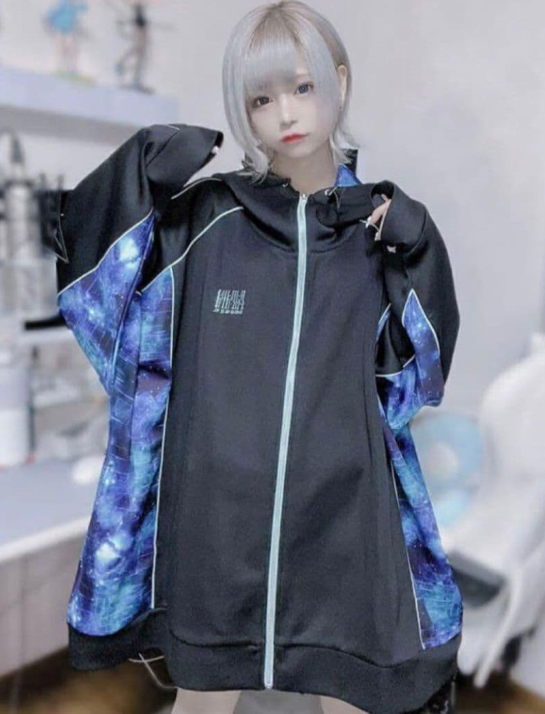 【マコトページ】ililil イルイルイル サイバージャージパーカー