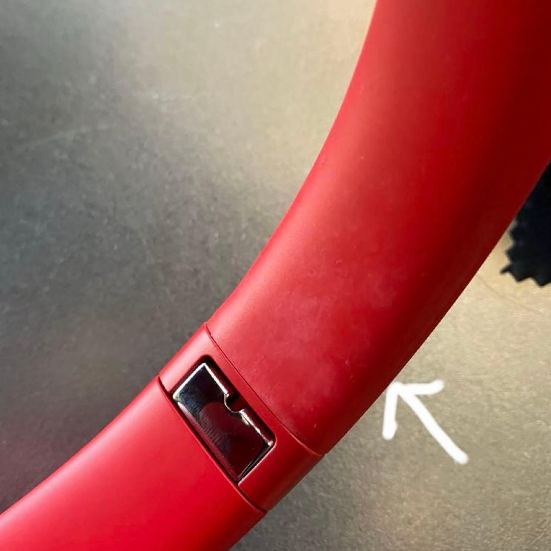 Beats Solo 4 “Ruby Red” Beats x JENNIE