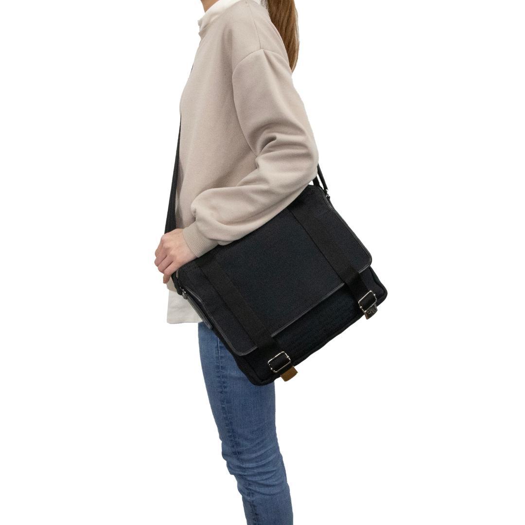 本物 ディオール オム メッセンジャーバッグ メンズ 黒 Y2K 斜め掛け ロゴ