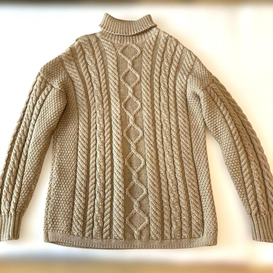 【引越しのため2月まで】Guernsey woollensケーブルニットセーター