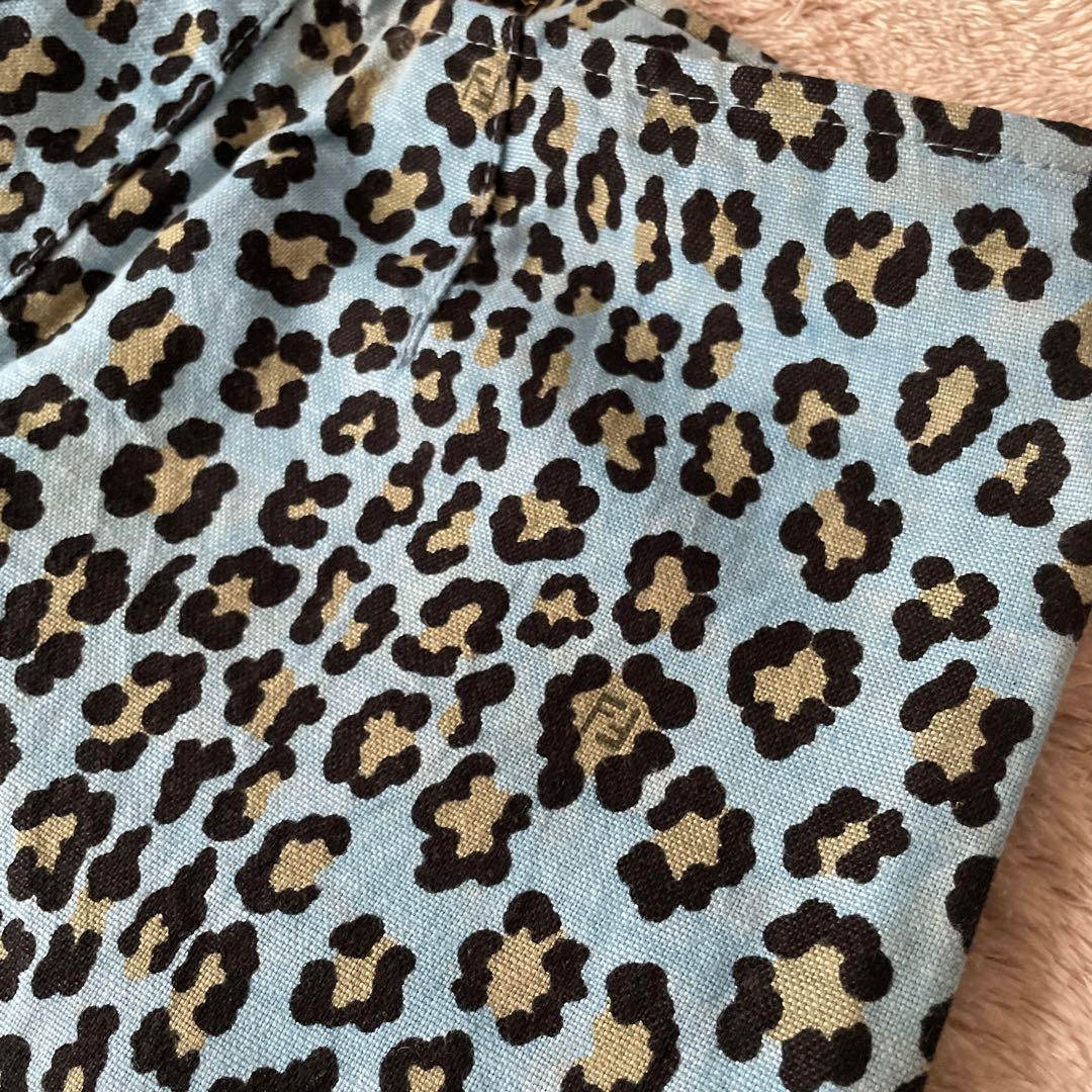 FENDI フェンディ　レディースハーフパンツ