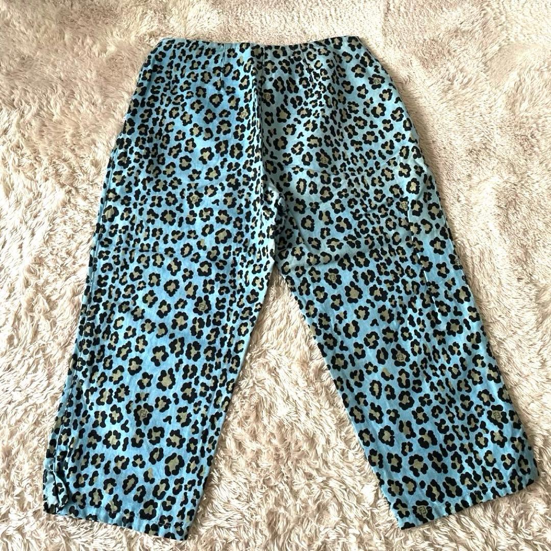 FENDI フェンディ　レディースハーフパンツ