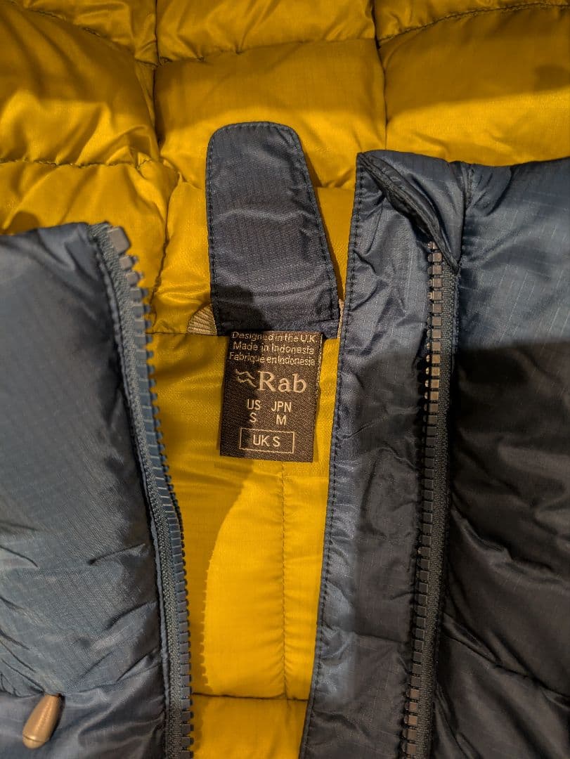 Rab ダウンジャケット M 青/黄色