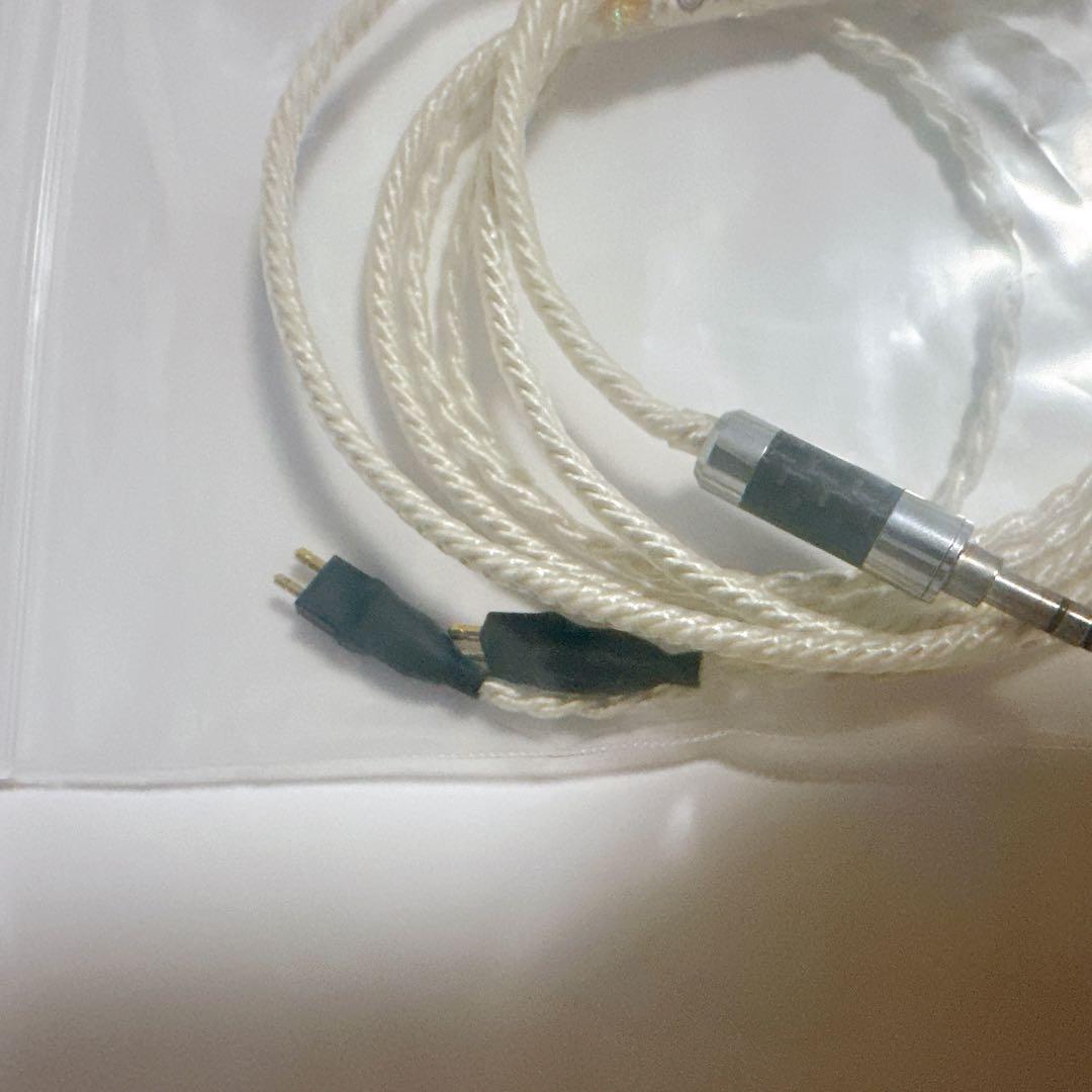 WAGNUS. Frosty Sheep ワグナス FitEar ケーブル