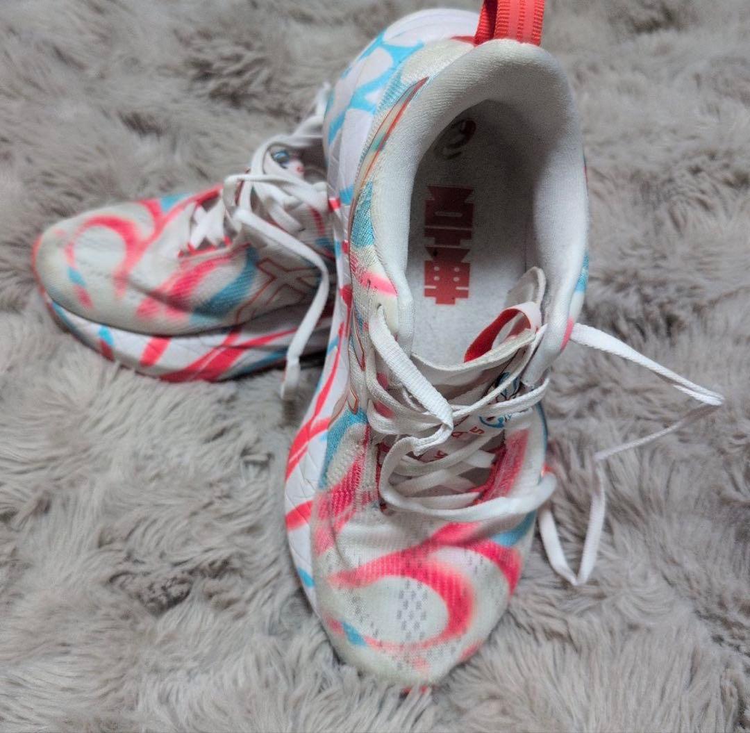 東京マラソン2025 限定モデル　アシックス NOVA BLAST5