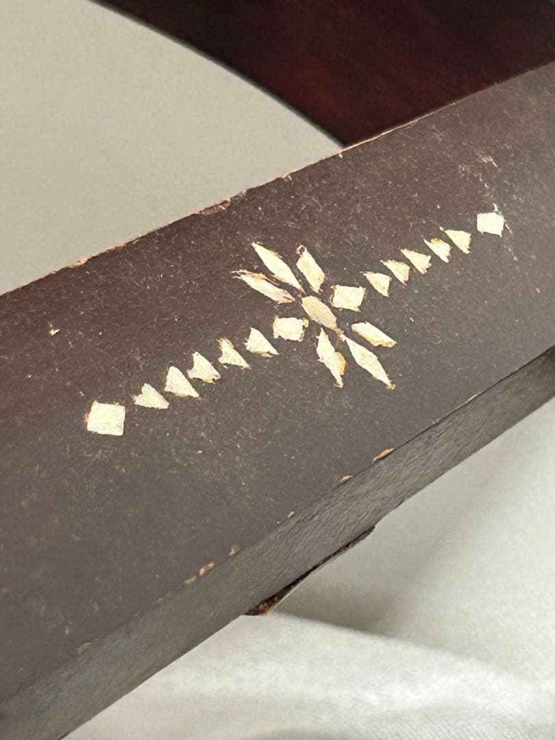 カルティニベンチ　クラブチェア　螺鈿　ロビーチェア　木製椅子