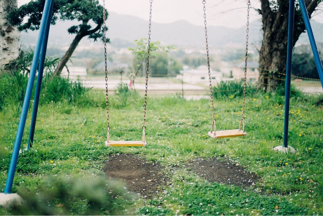 完動品 ◉ Nikon FE2 単焦点レンズ付き フィルムカメラ