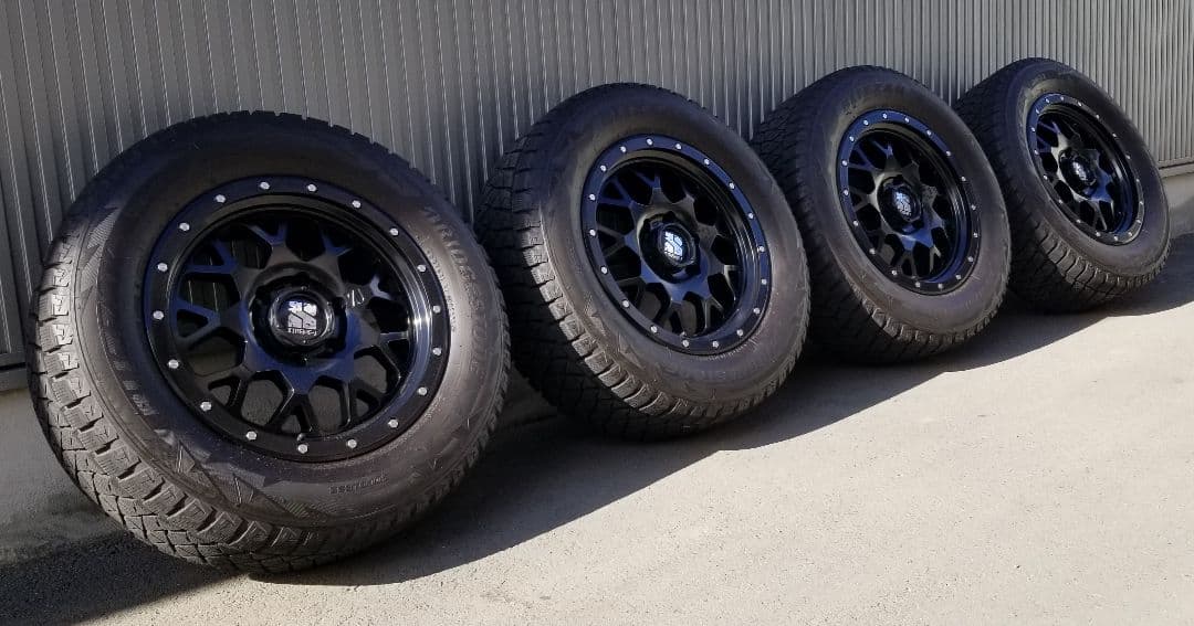 XJ04 265/60R18 DM-V2 ランドクルーザープラド