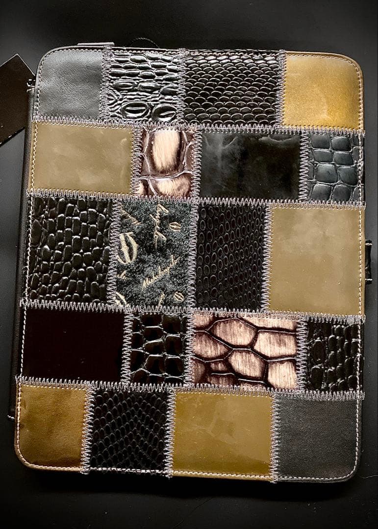 【週末SALE】アビステ ABISTE ミケランジェロ iPadケース