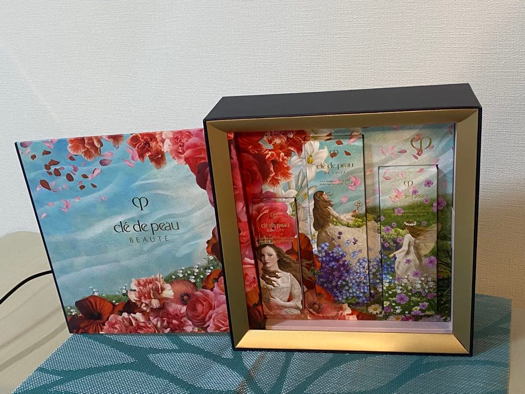 【限定品】クレドポーボーテ ラディアンスギフト