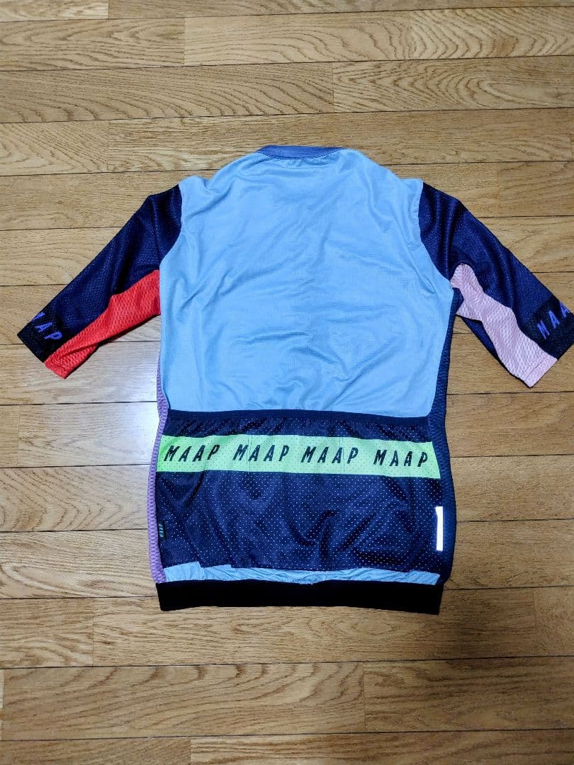 【値下げしました】 PRO FIT サイクルジャージ Sサイズ