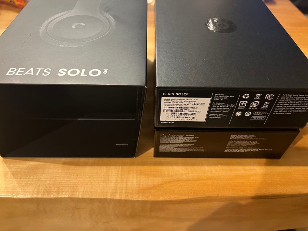 ヘッドホン beats solo3