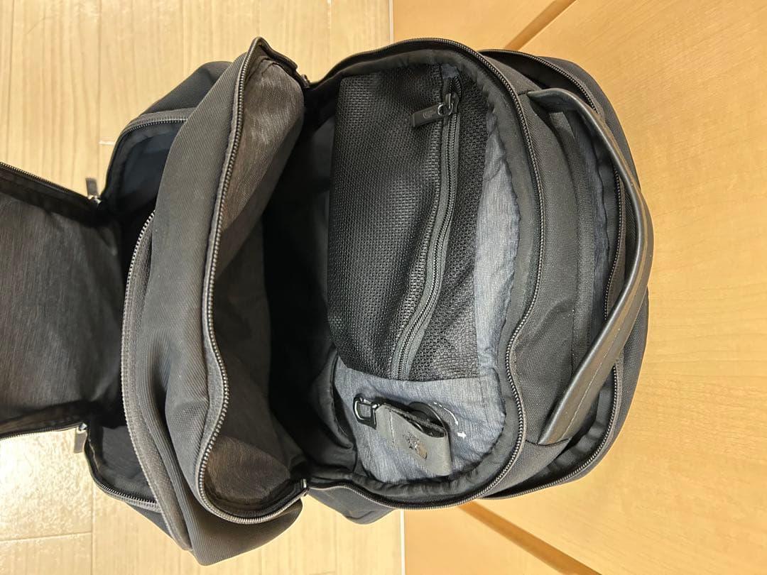 【かずロー】The North Face ブラックバックパック　ビジネス