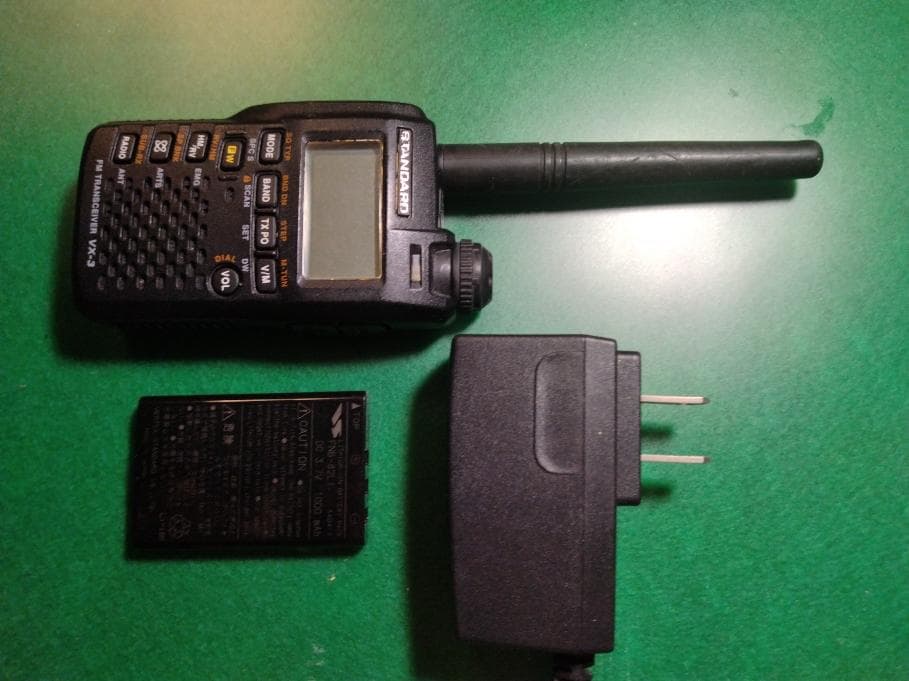 J*Q様 STANDARD VX-3 FMトランシーバー