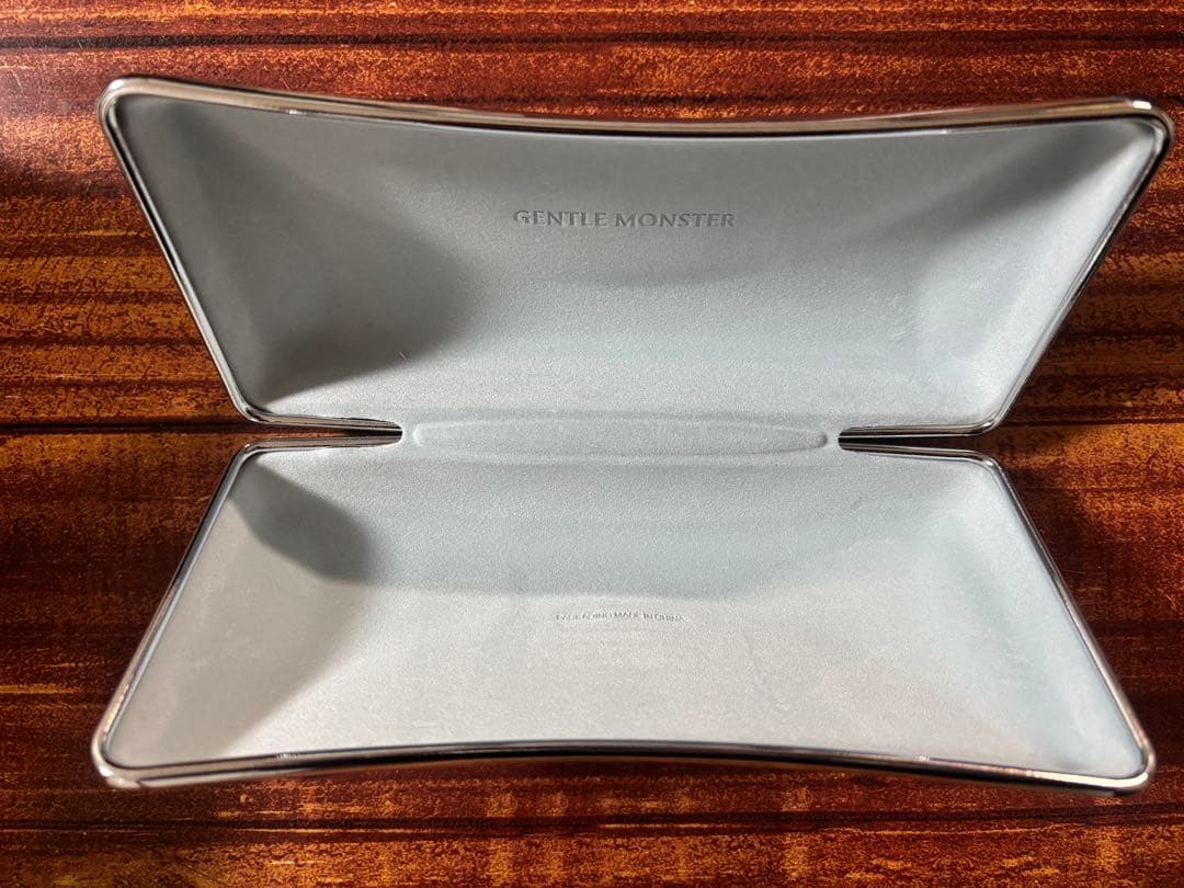 GENTLE MONSTER Martin 02 シルバー