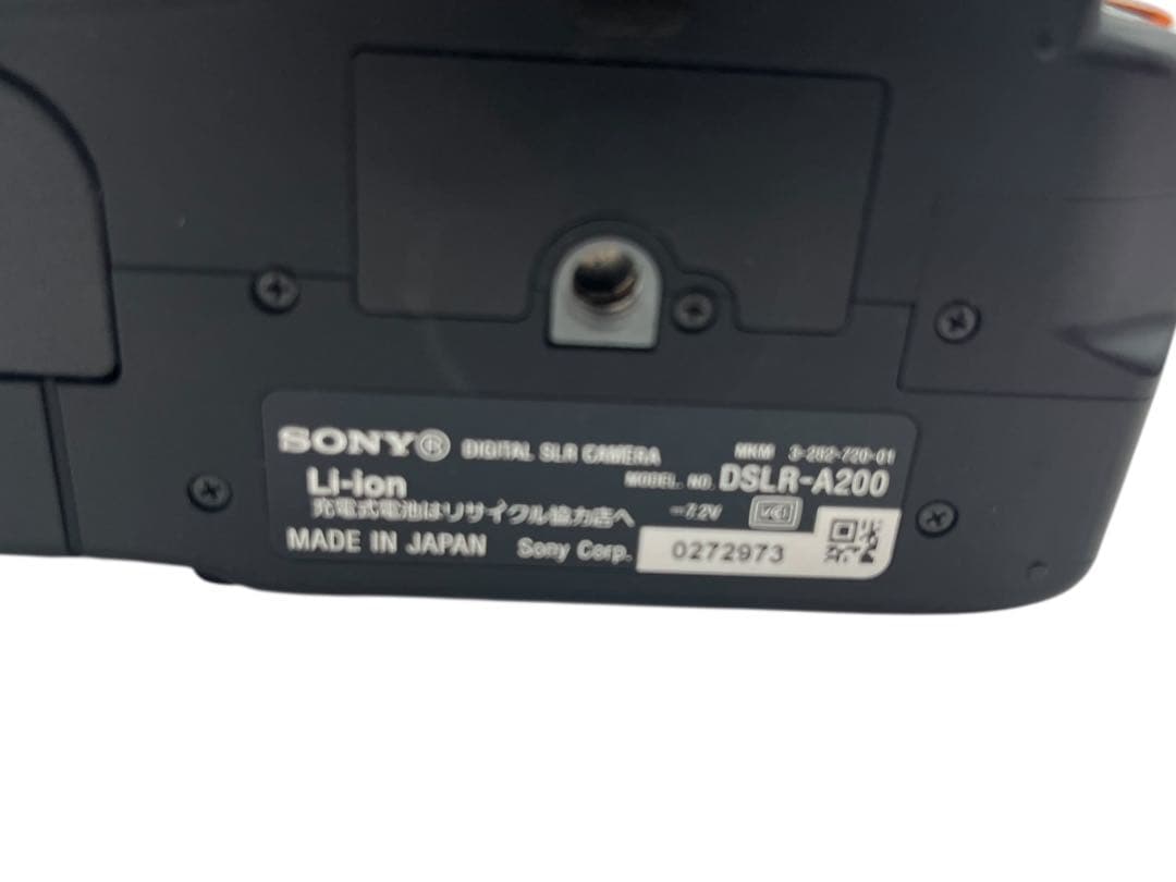 SONY α200 DSLR-A200 デジタル一眼レフカメラ