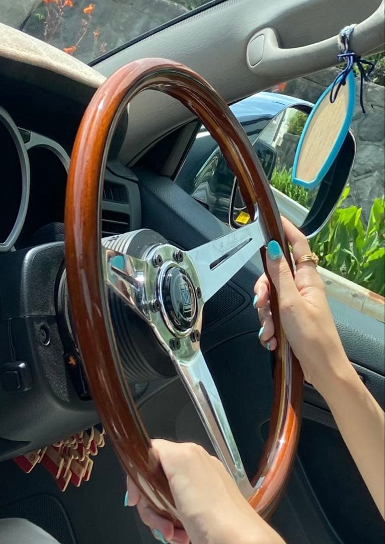 ナルディ　クラシック　ウッドステアリング　54998