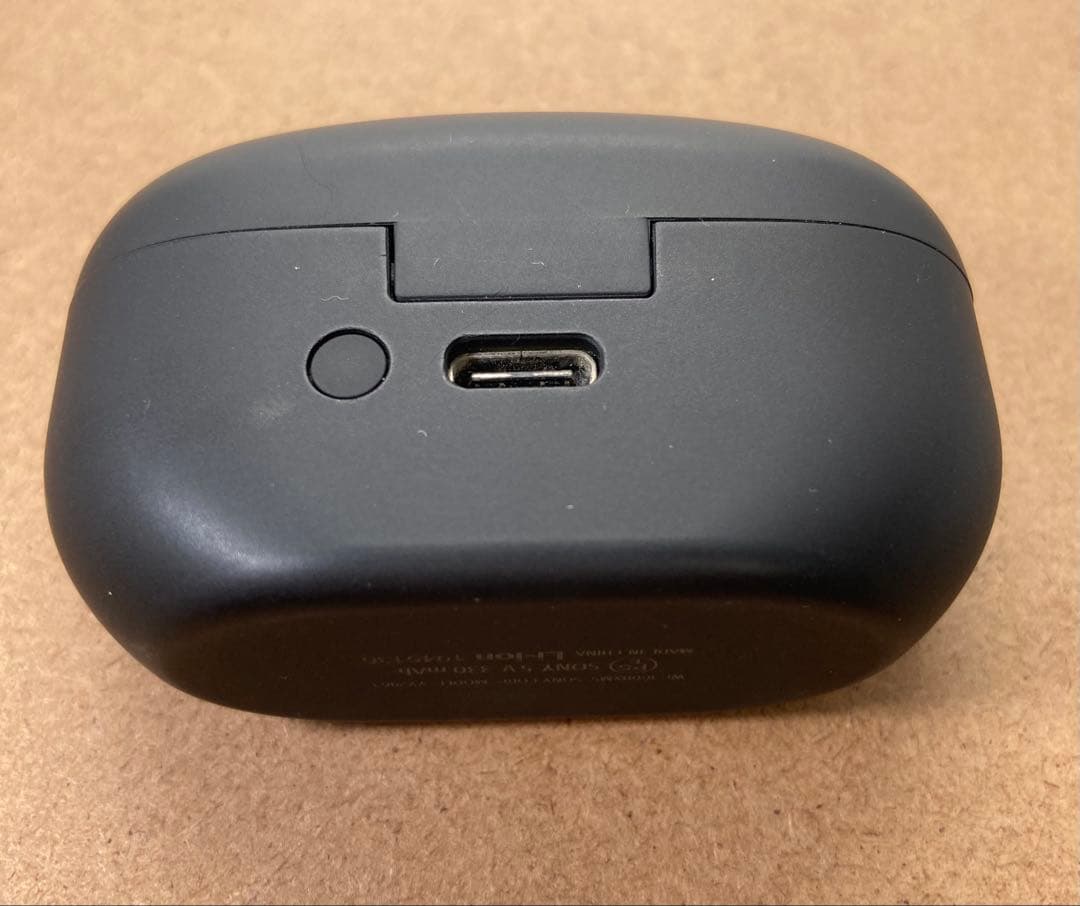 sony wf-1000xm5【充電ケース・ブラック】①