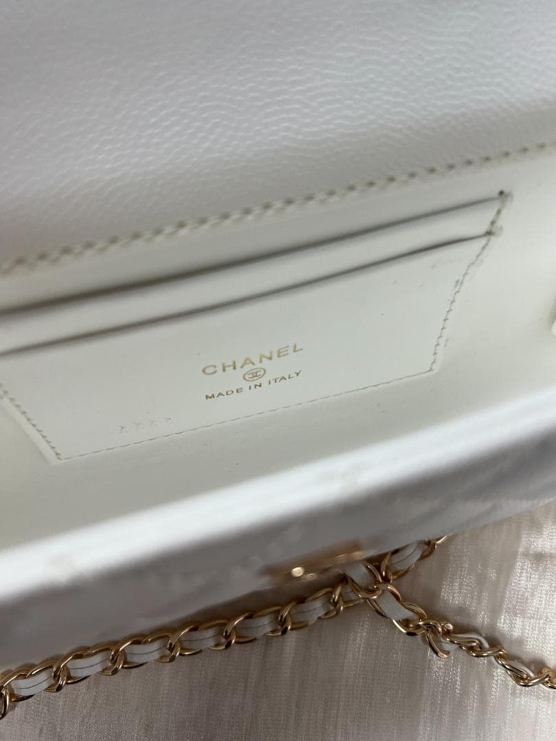 ✨VIP限定 非売品 ホワイトキルティングバッグ