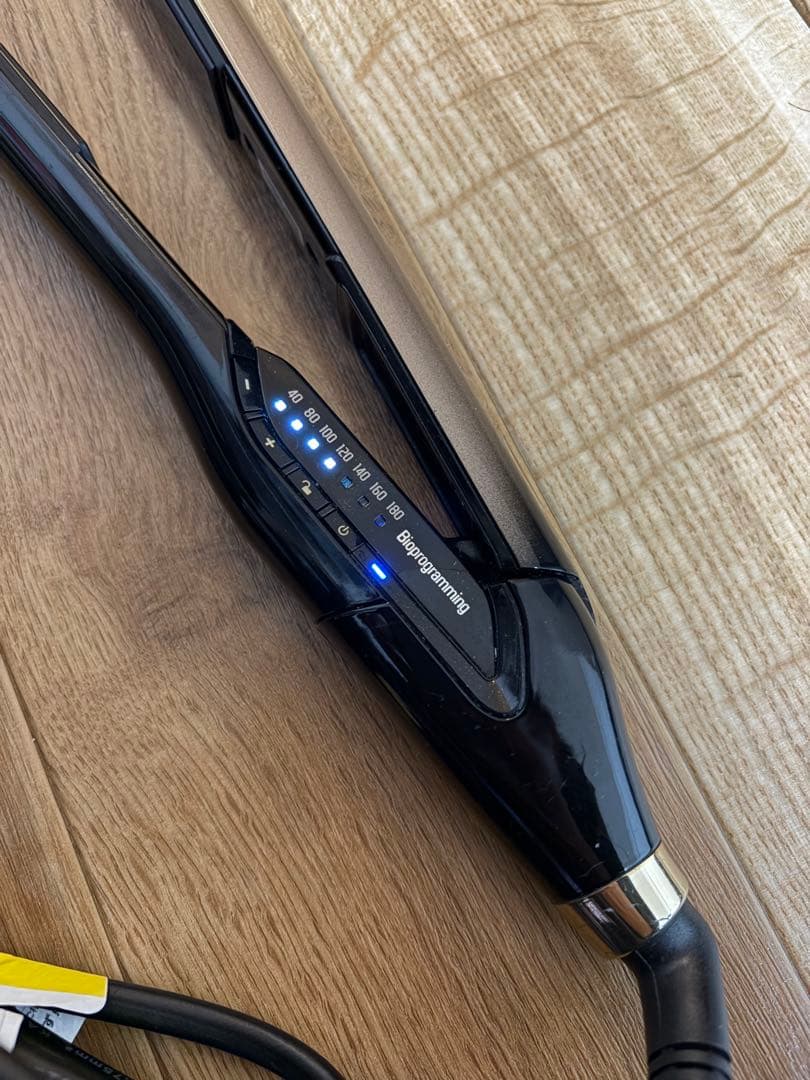 ヘアビューロン 4D Plusリュミエリーナ HBRST4D-G-JPアイロン