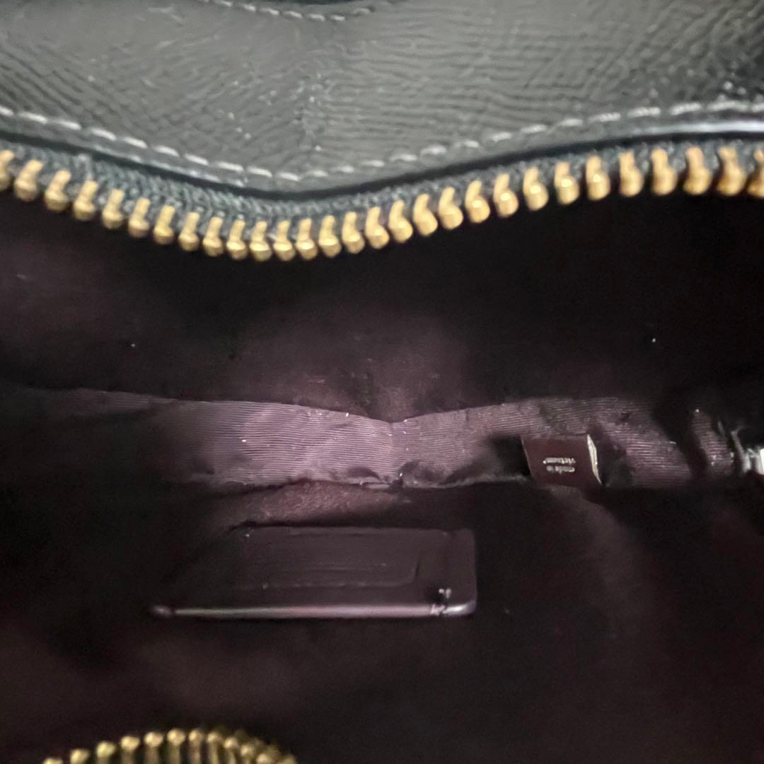 COACH ハートクロスボディバッグ