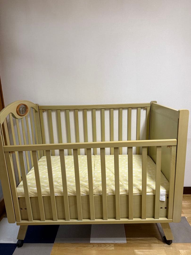 《付属品全てあり》アップリカ　ベビーベッド