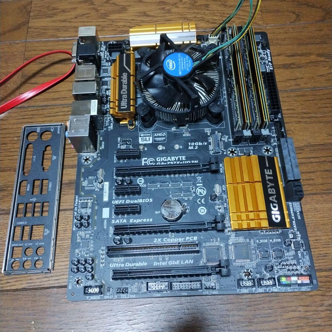 GIGABYTE　I7-4770S省電力16GBメモリ付き win id