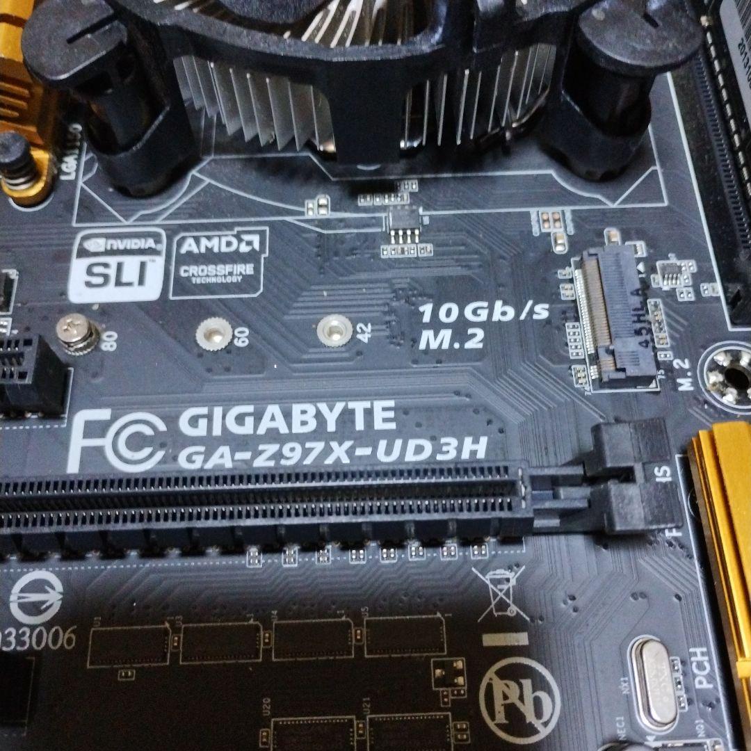 GIGABYTE　I7-4770S省電力16GBメモリ付き win id
