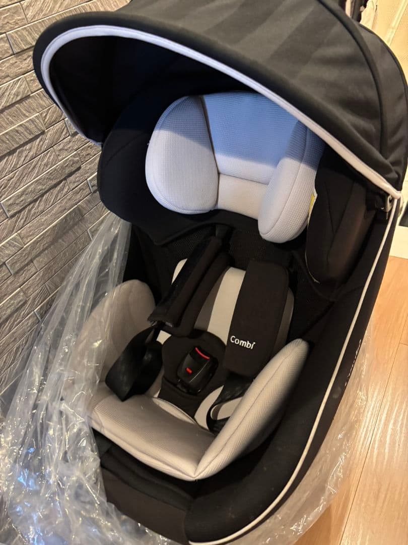 Combi クルムーヴスマートISOFIXエッグショックNeo