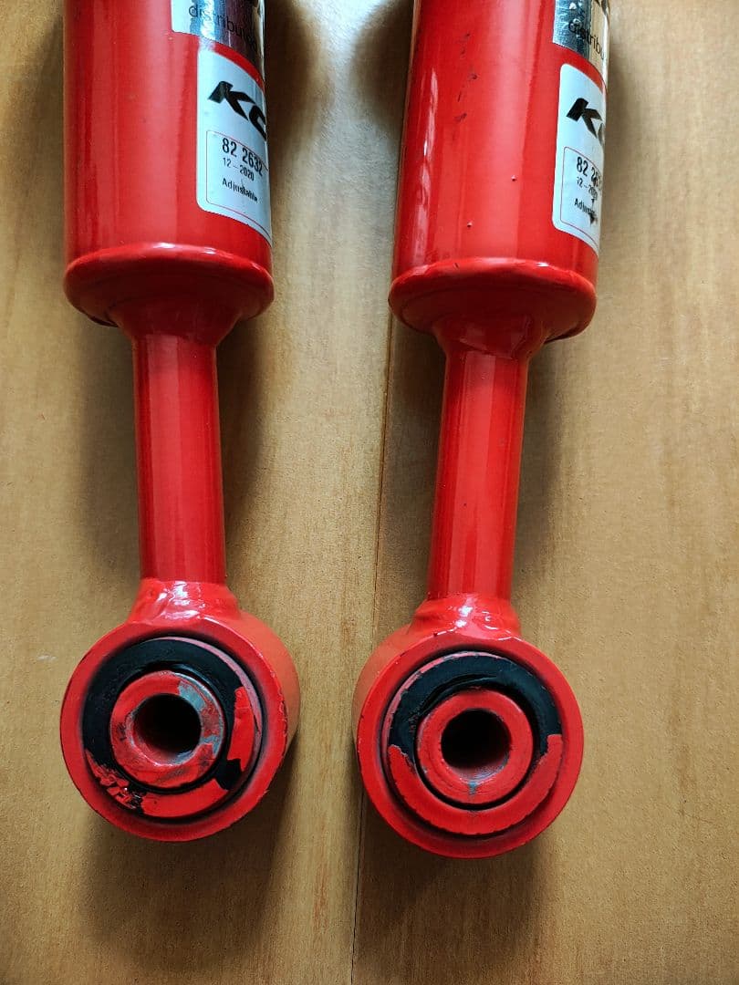 ハイラックス GUN125 ダンパー4本スプリング2本セット