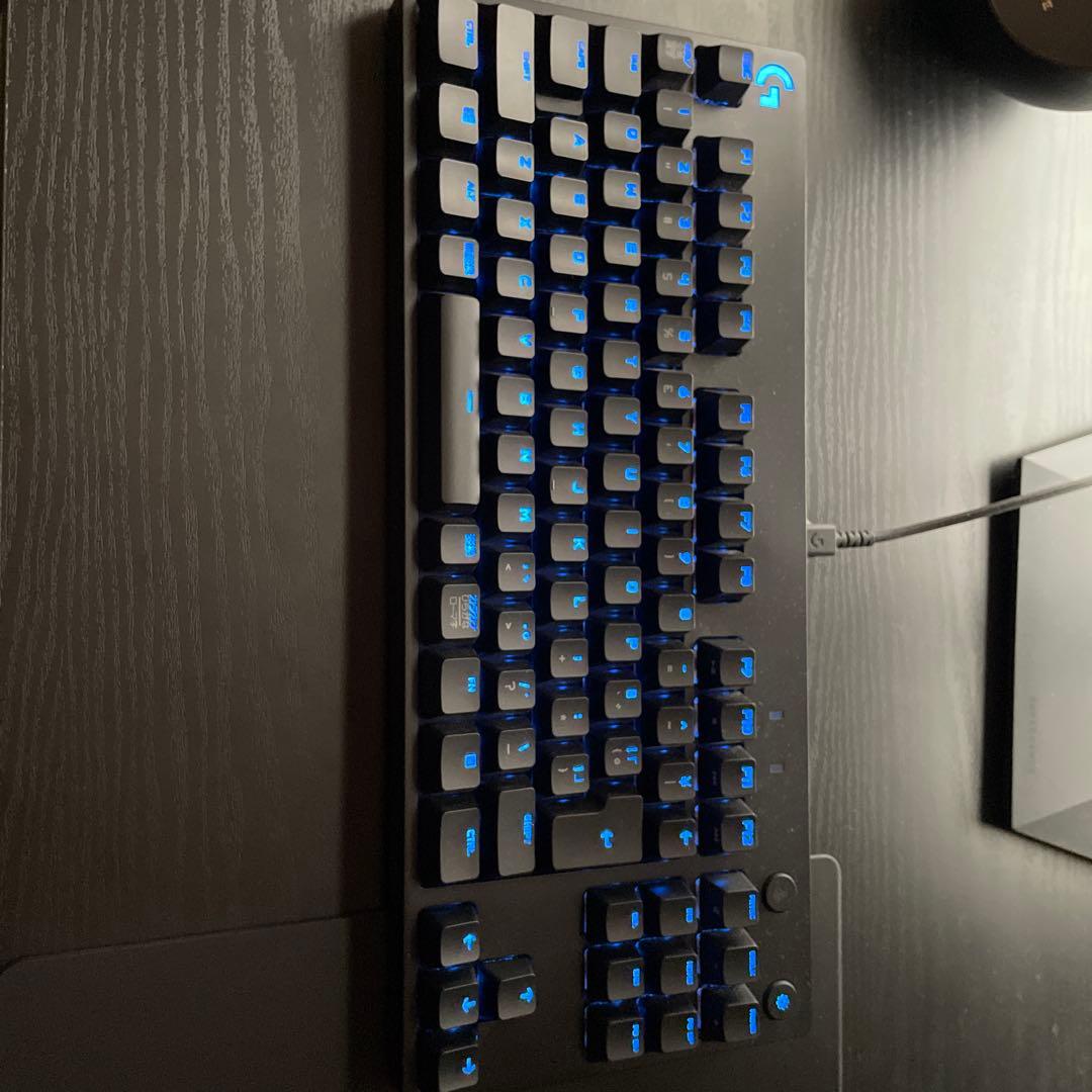 ゲーミングpc周辺機器 モニター キーボード マウス スピーカー　まとめ売り