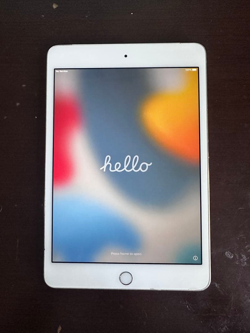 Apple iPad mini 4 128GB シルバー 本体