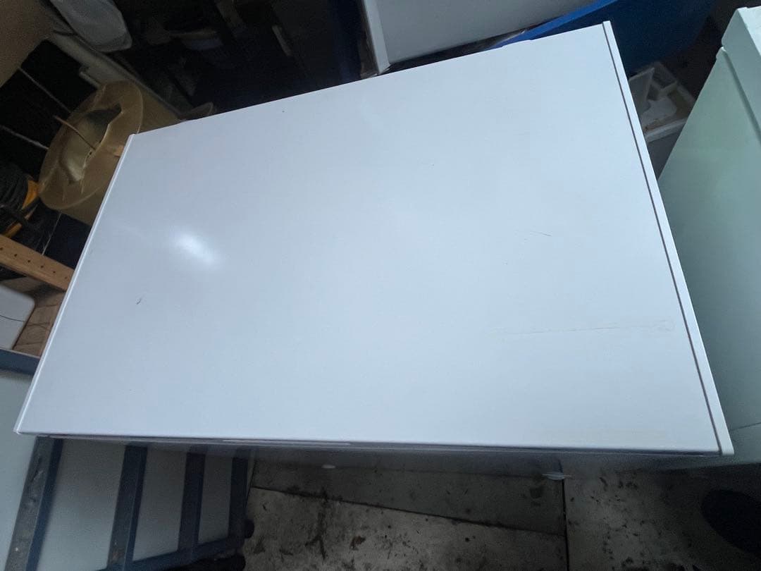 comfeeノンフロン冷凍庫23年198L 送料無料