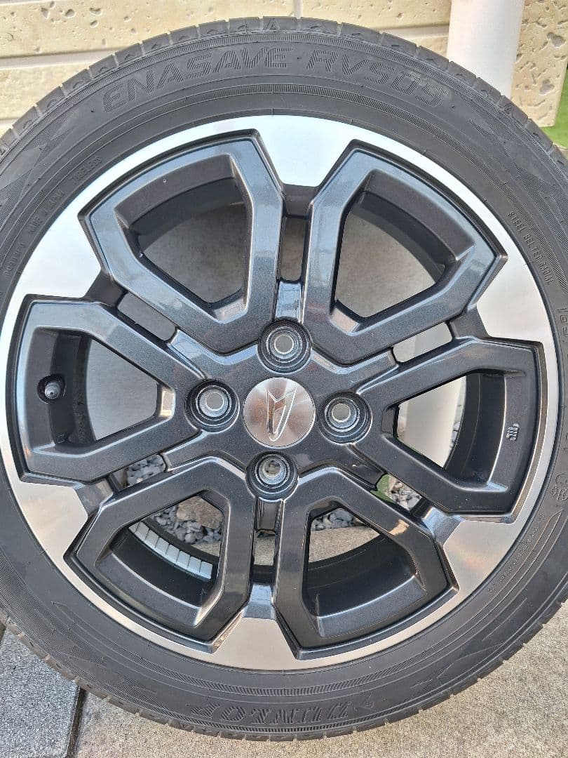 ダイハツウェイク　純正15インチアルミホイール４本