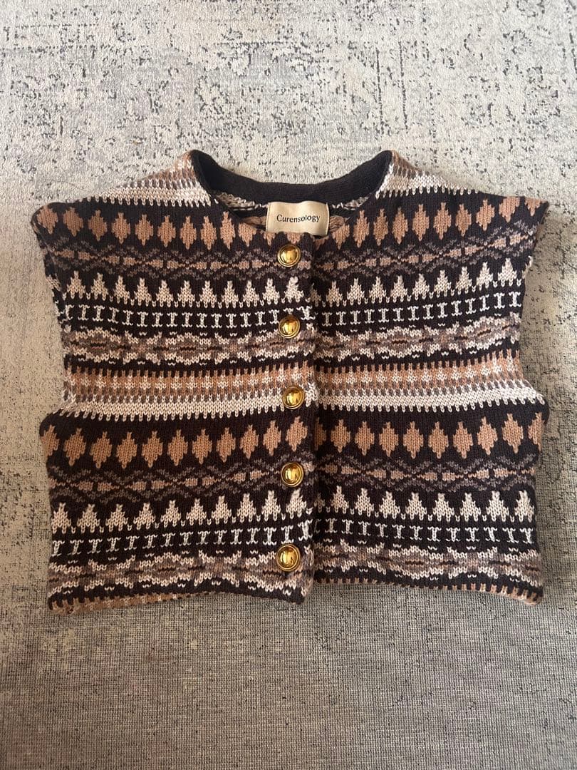 e*m様 カレンソロジー　フェアアイルニットベスト