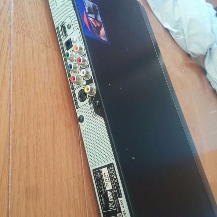 HDMI対応高性能sonyのdvdプレイヤー 型番DVP-NS700H