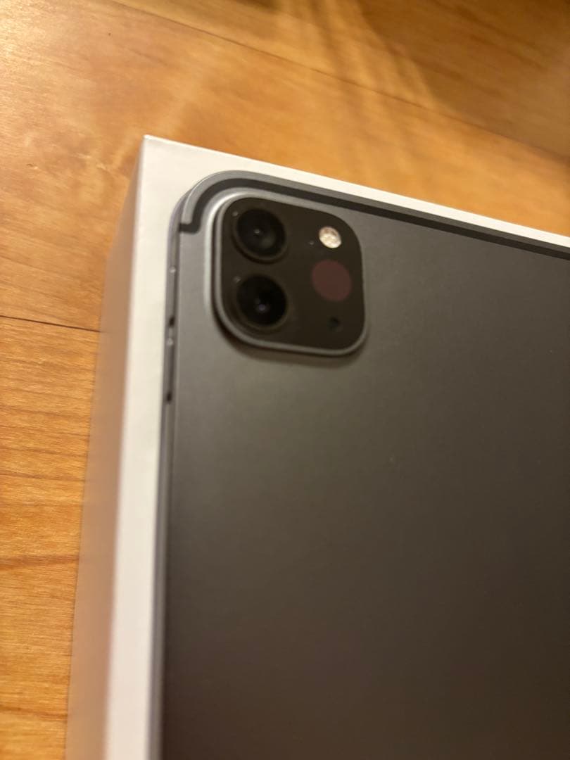 極美品 iPad Pro 11インチ 第二世代 本体 箱付き