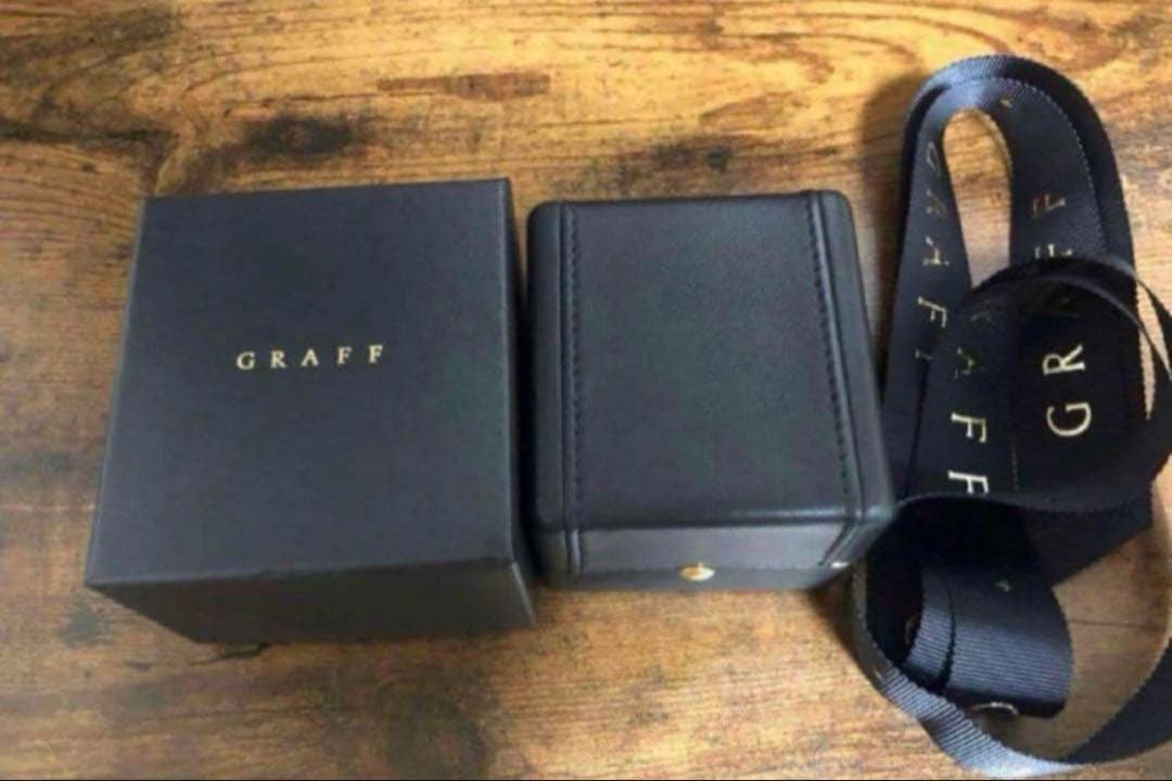 グラフリングケース　リボン付き