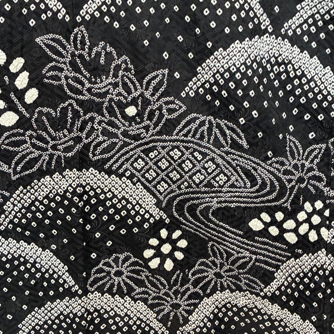 D111藤娘きぬたや 総絞り 訪問着 黒地 青海波 流水 正絹 着物 袷 極美品