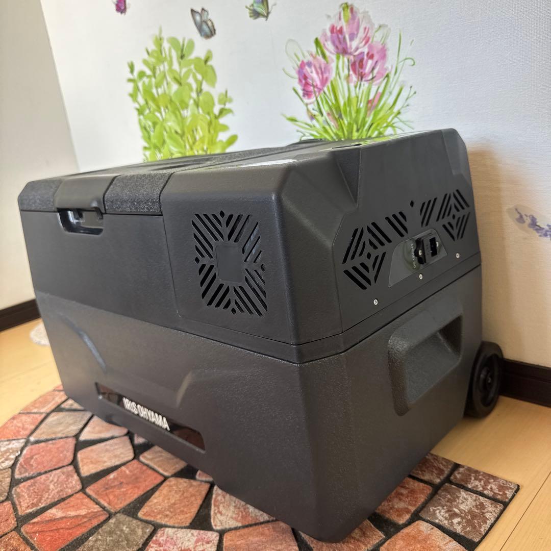 アイリスオーヤマ ポータブル冷蔵冷凍庫 IPD-3A-B 大容量 30L