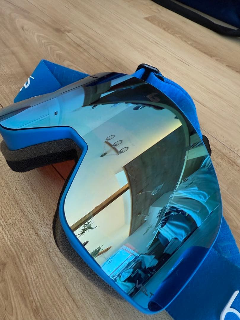 【未使用】Bolle ヘルメット　ゴーグル　セット