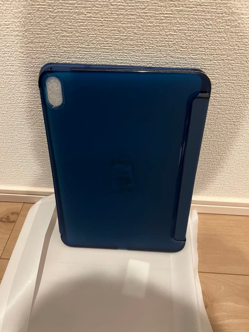 iPad 10世代 Wi-Fi 64GB Blue ガラスフィルム ケース３点