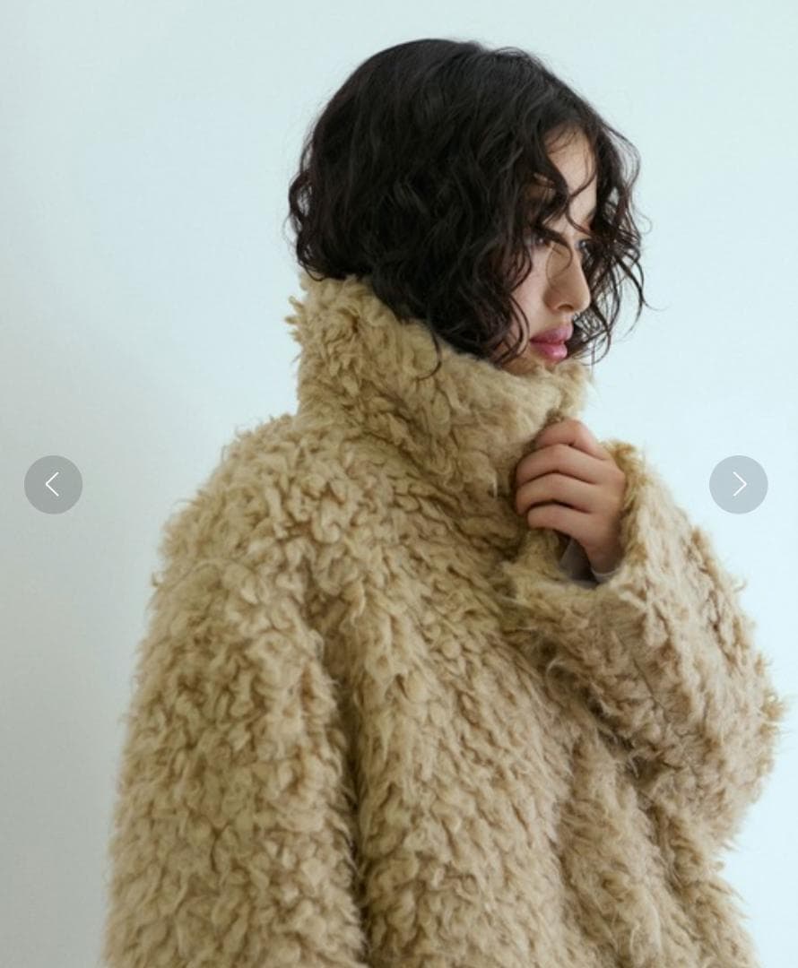 ADAM ET ROPE' FEMME EcopeLループファーハーフコート