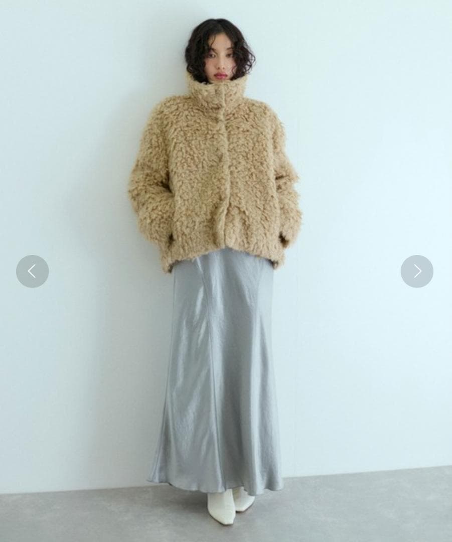 ADAM ET ROPE' FEMME EcopeLループファーハーフコート