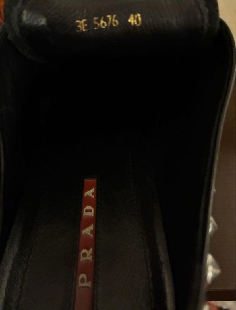 PRADA スタッズ付き ブラックレザー ドレスシューズ 40