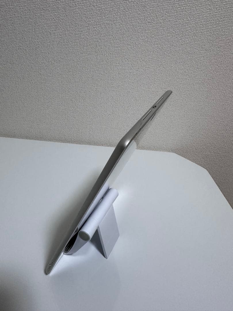 iPad (第9世代) 10.2インチ 64GB WiFi モデル